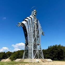Der Christus von Harghita ist eine 22 Meter hohe Statue und wurde 2013 eröffnet.