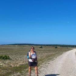 Wandern und Eis essen.