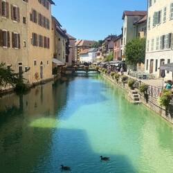 Annecy, la ville lacustre est magnifique, on y passe une douce journée