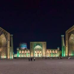 Heute erstrahlt der Registan wieder in vollem Glanz