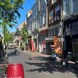 Viele kleine Geschäfte - keine Leerstände.