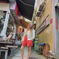 Cat St/Upper Lascar for antiques snooping