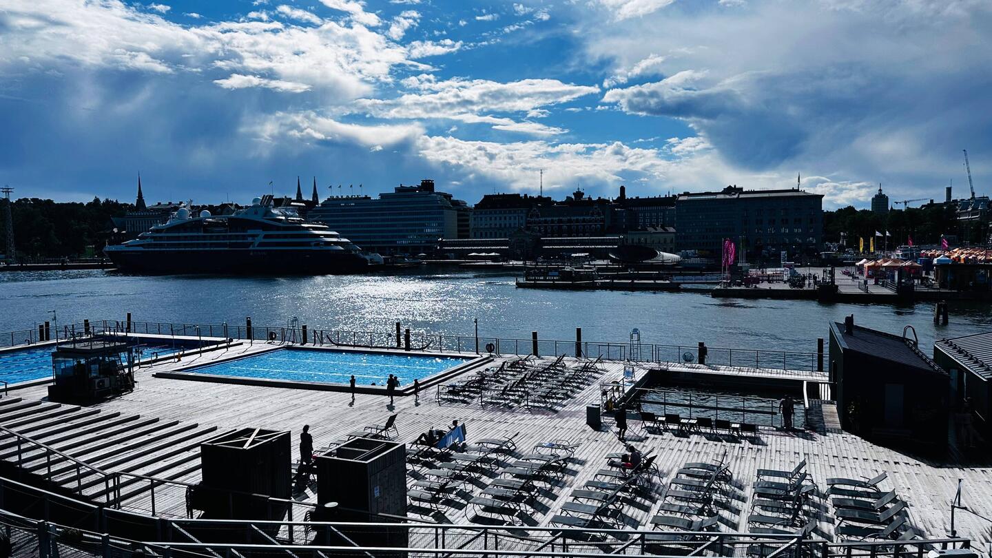 Saunalandschaft, direkt im Hafen von Helsinki