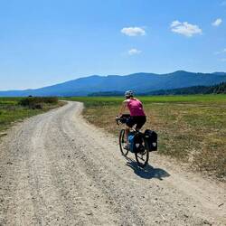 Mitten im Cerniško jezero