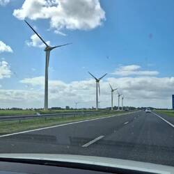 Und Windräder...