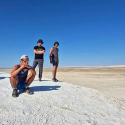 Una Boy Band degli anni '90 caduta in disgrazia