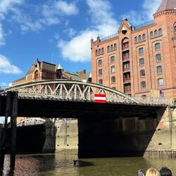 Speicherstadt vom Wasser aus gesehen