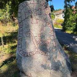 Auf den Runensteinen sind älteste Originaltexte