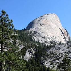 Half Dome immer im Blick