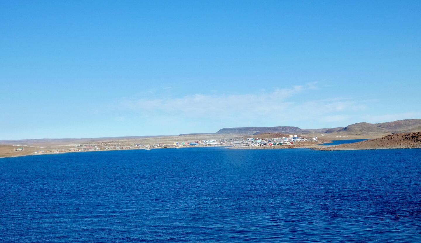 Ulukhaktok from the ship normal focus.