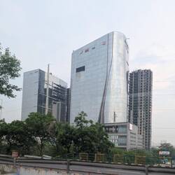 In Delhi gibt es auch etliche Hochhäuser