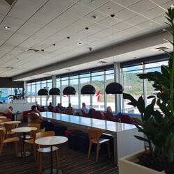 CNS Qantas lounge