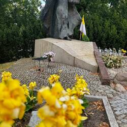 Papst in Blumen