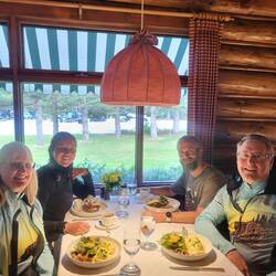 Es ist schön Jack wiederzusehen und Maureen kennenzulernen. Und das Essen...ein Träumchen