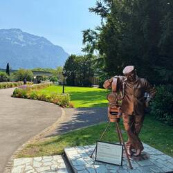 im Park die Yash Chopra Statue
