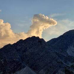 Ein Drache türmt sich auf!🫣