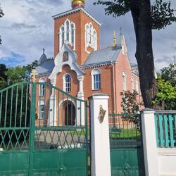 Streng konservative Altgläubige, natürlich verschlossen