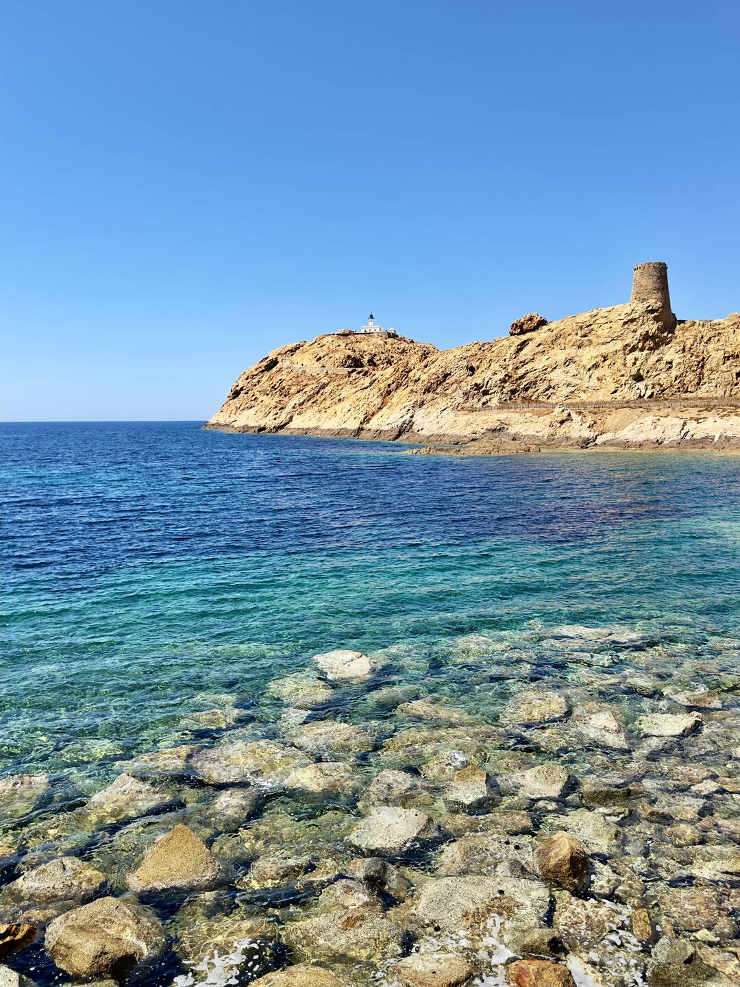 Île de la Pietrai