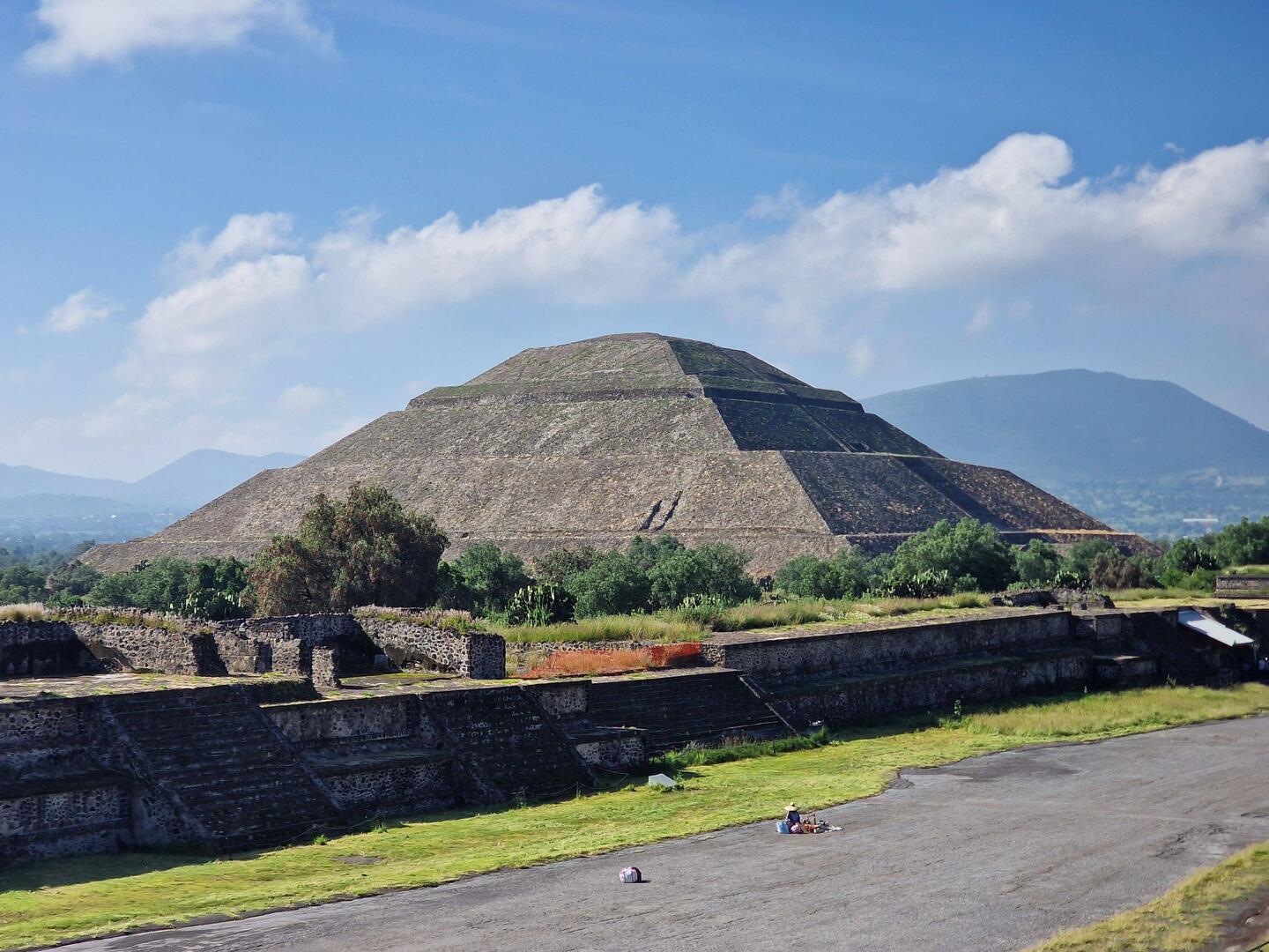 Sonnen Pyramide
