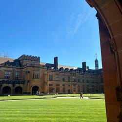 Kan soms nog steeds niet geloven dat ik hier les heb (tussen alle toeristen ook)