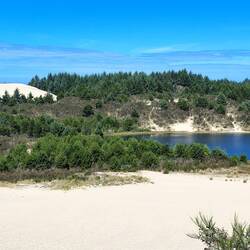 Bis 150 m hohe Dünen aus feinstem Sand