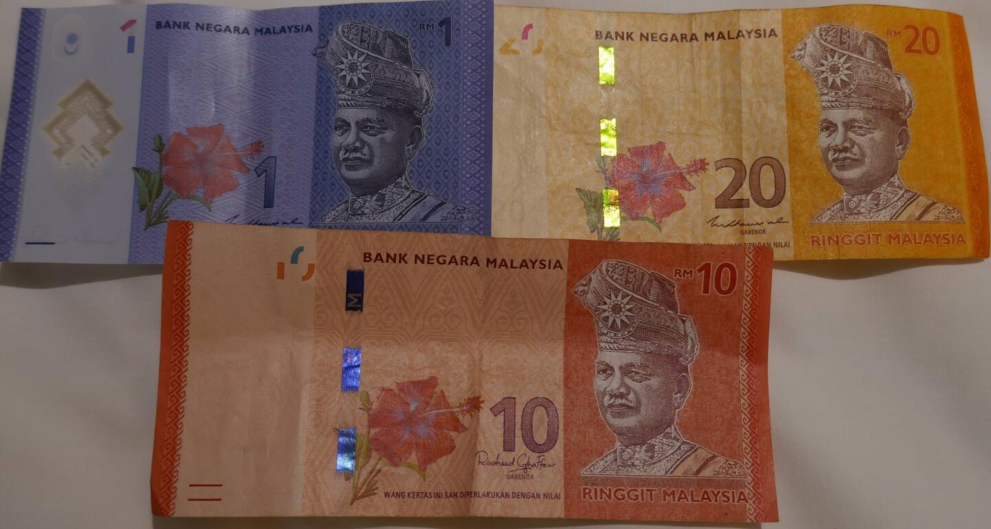 One Ringet = NZ41 cents