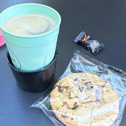 Kaffee und Keks für 6€ von der Campingplatz Rezeption, was will man mehr?