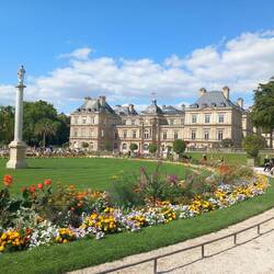 Jardin et palais du Luxembourg.