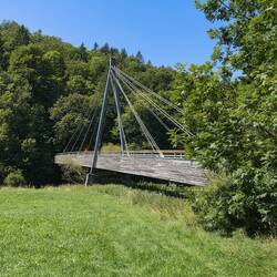 Donau-Radwanderweg über den Donausteg