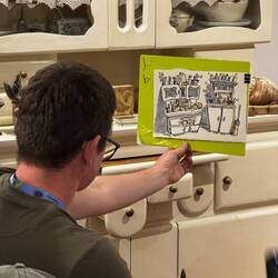 Andrew James und das Küchenbuffet