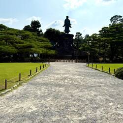 Meiji Monument