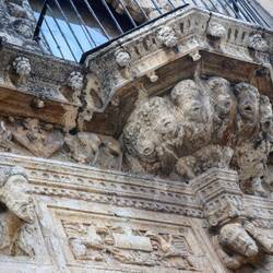 In a state of decay: elements of the facade in Spanish Renaissance style. Casa de los Montejo.