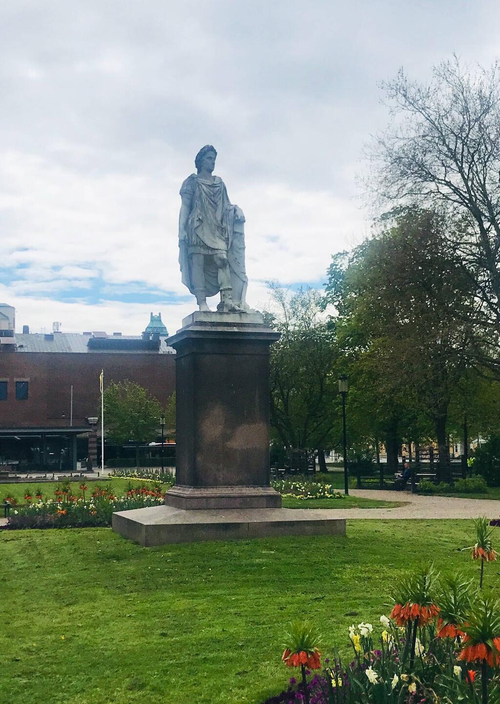 Man beachte: die wallenden Gewänder der Helden...