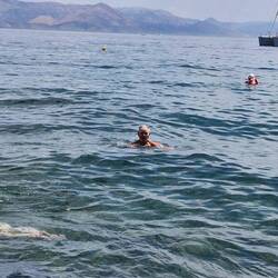 Evidence that Pete got in the water
