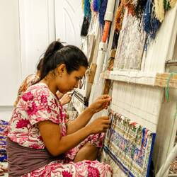 Tessitrice di tappeti