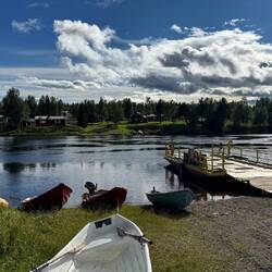 An der Fähre in Lannavaara.