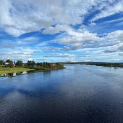 Der Lainio in Nedre Soppero.