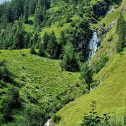 Und immer wieder Wasserfälle...