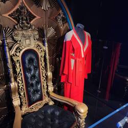 Can you name the artist and video from this Hall of Fame exhibit?