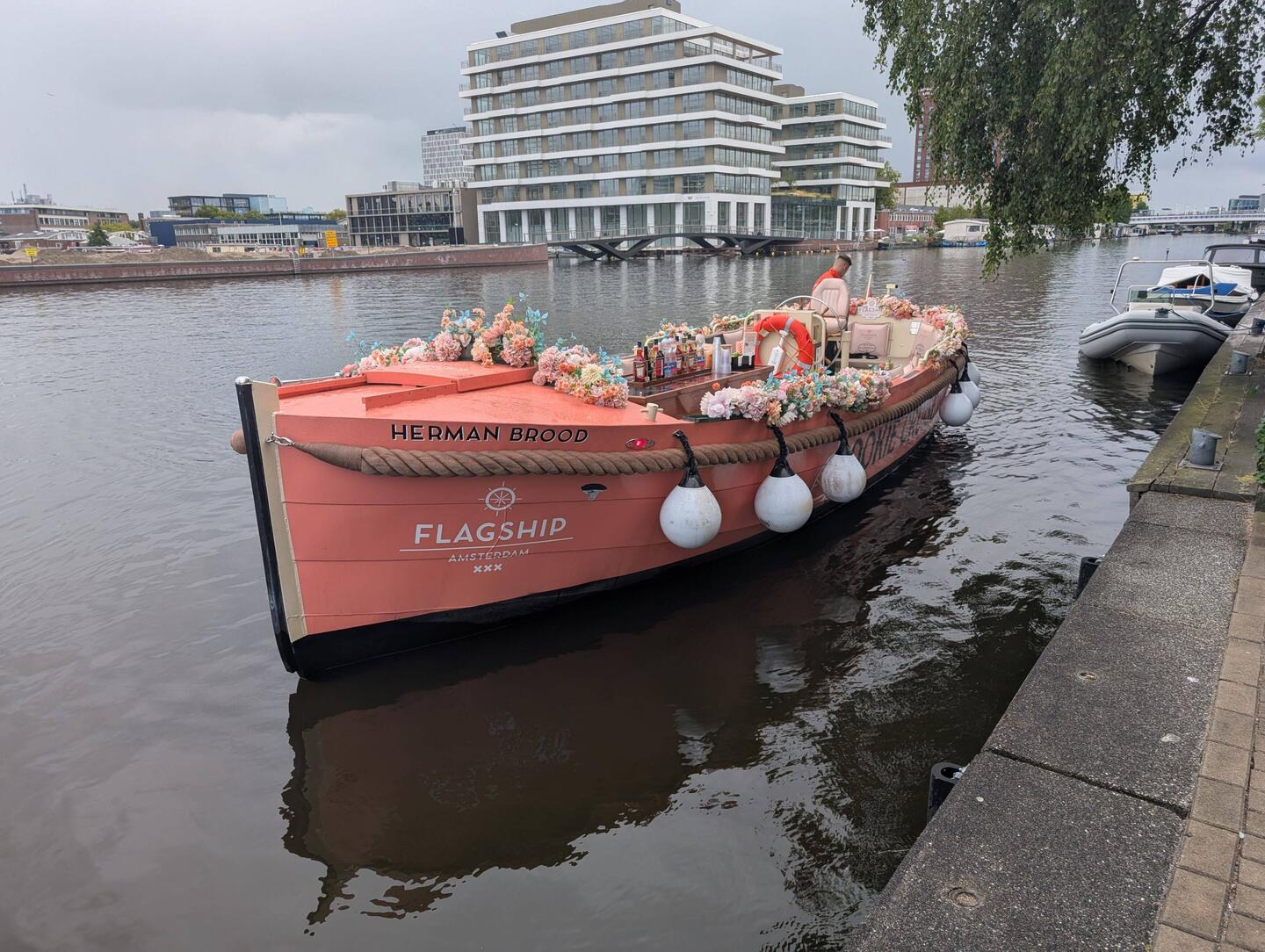 Das Boot inklusive unserem Skipper Wessel