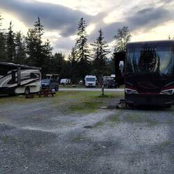 Ankunft am ruhigen campground 10 km vor Valdez