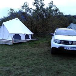 Heute probiere ich mal Glamping aus.