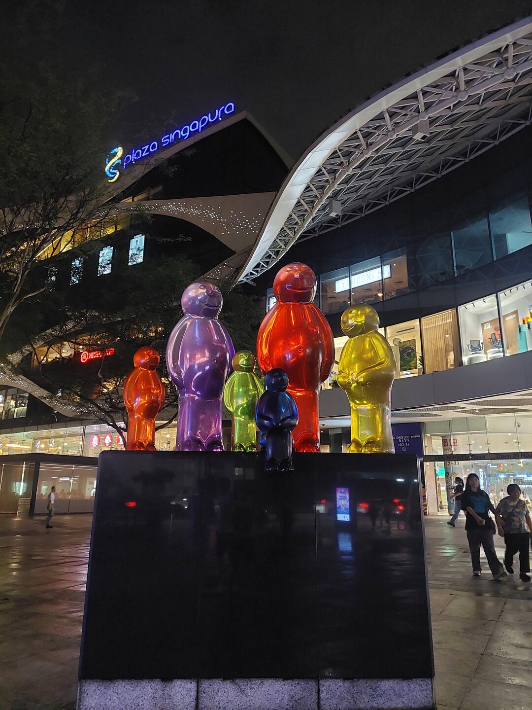 Mall an der großen Einkaufsstraße Orchard Road