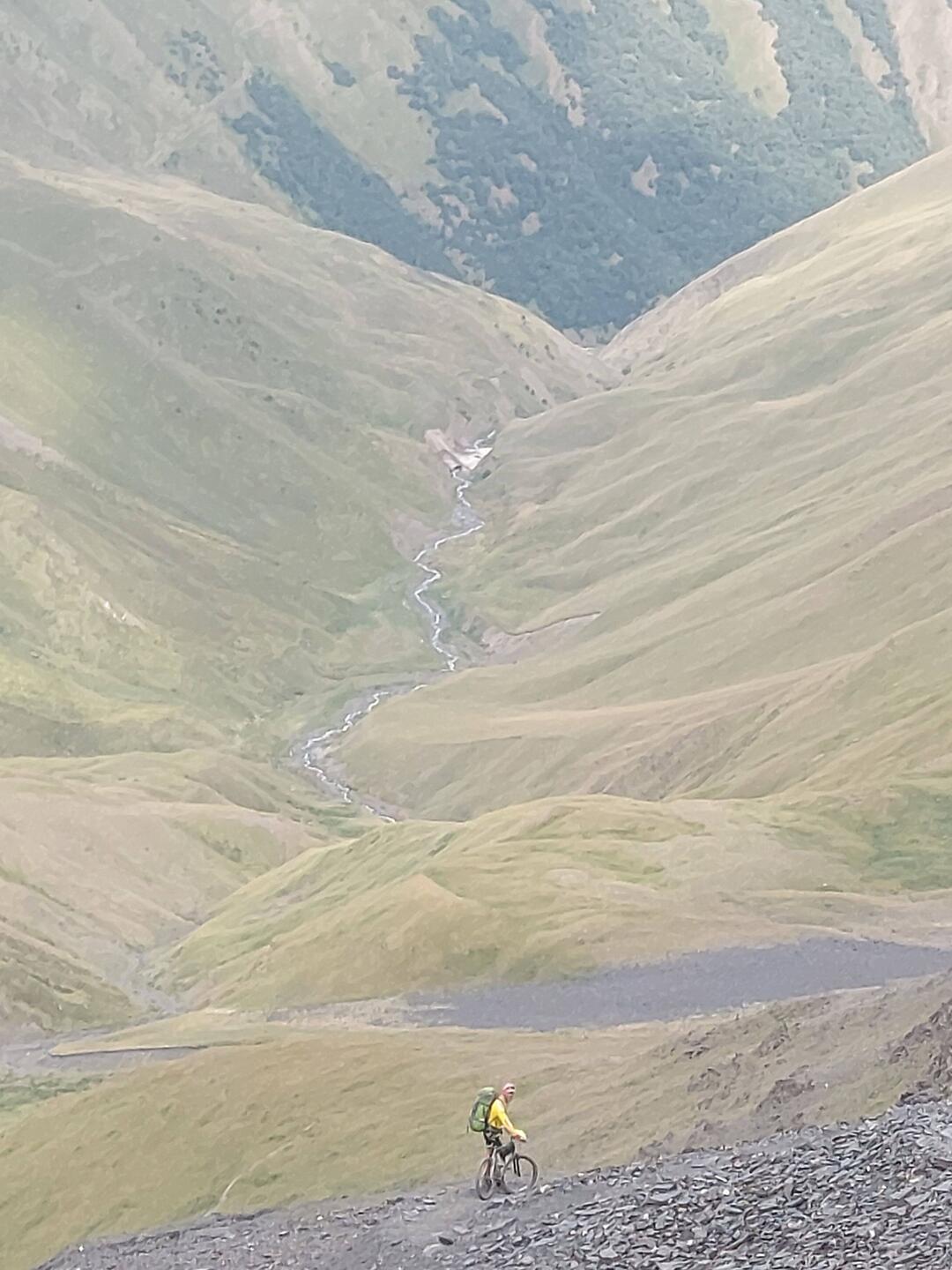 Atsunta Pass gemeistert. Nun geht's bergab.