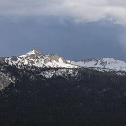 Dunkle Wolken ziehen auf☁️🌧️