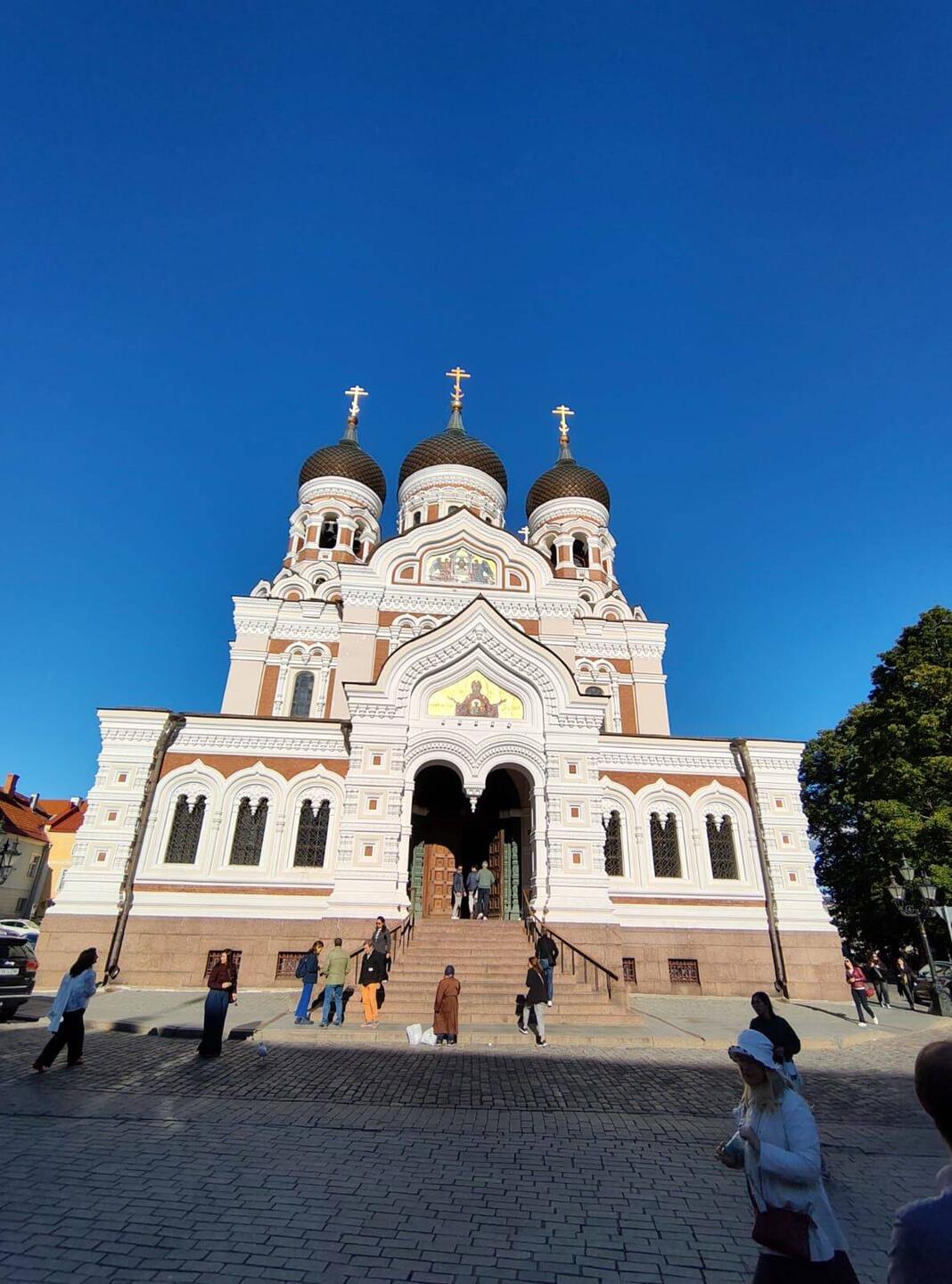 Die Aleksander Nevski Kathedrale - Eine sehr schöne orthodoxe Kirche