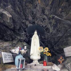 Marienstatue im Dhrontal.