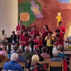 ... zugunsten eines Strassenkinderprojekts in Rumänien.