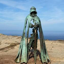 Awesome King Arthur sculpture at the ruins