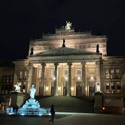 Staatstheater in der Mitte...